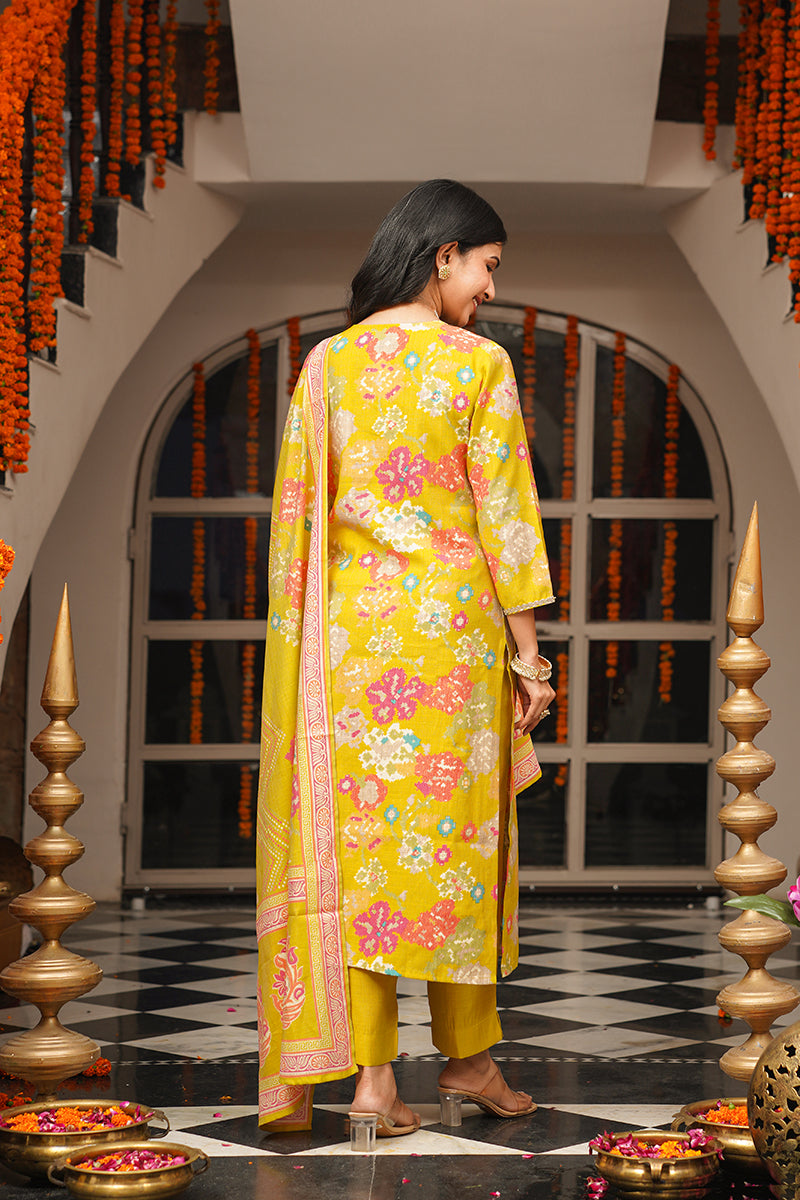 Yellow Viscose Rayon Geometric Embroidered Straight Kurta Trousers With Dupatta PKSKD3080