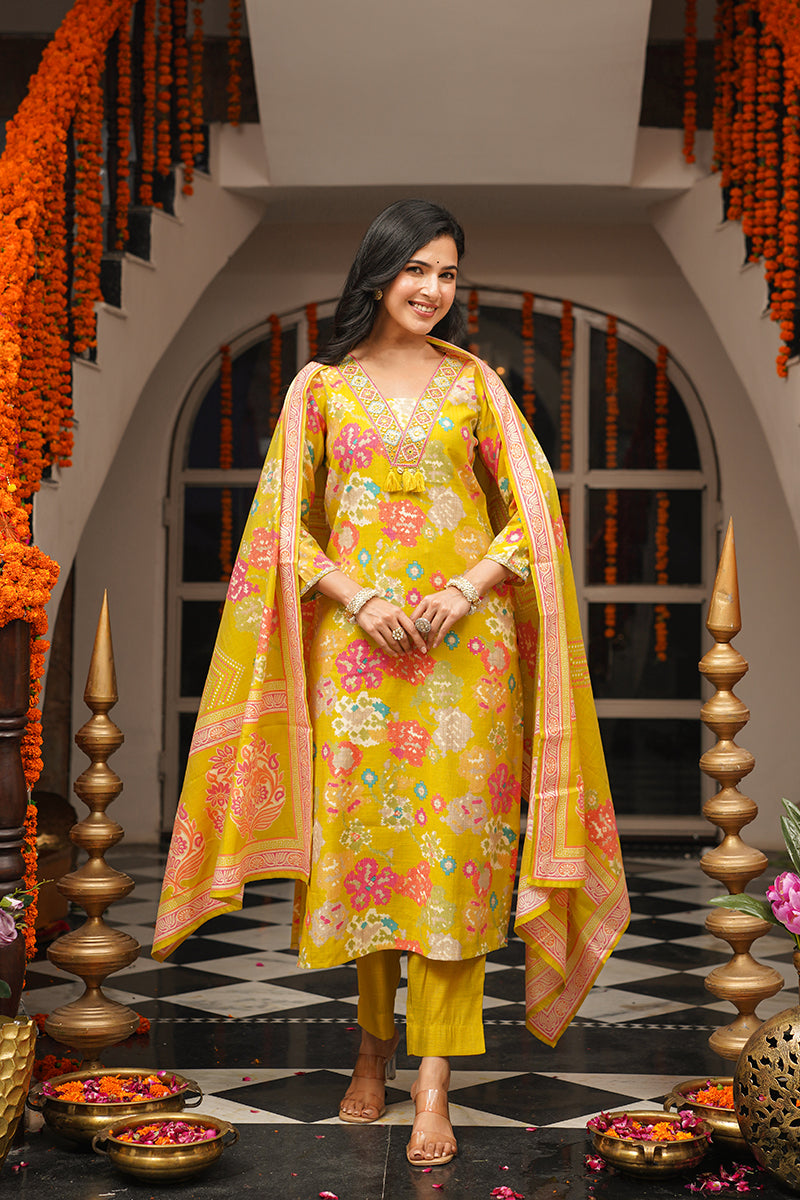 Yellow Viscose Rayon Geometric Embroidered Straight Kurta Trousers With Dupatta PKSKD3080