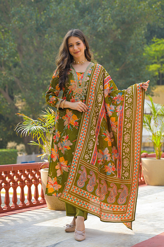 Green Viscose Floral Printed Straight Kurta Trousers With Dupatta PKSKD3154