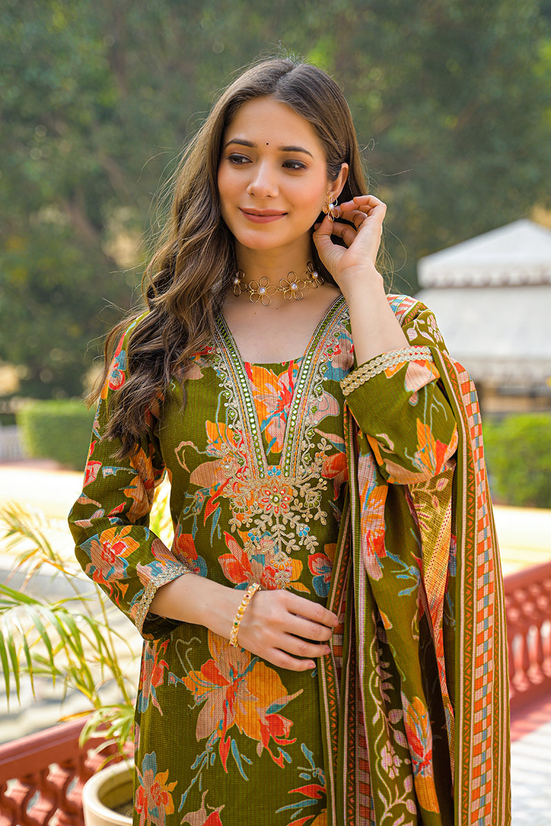 Green Viscose Floral Printed Straight Kurta Trousers With Dupatta PKSKD3154