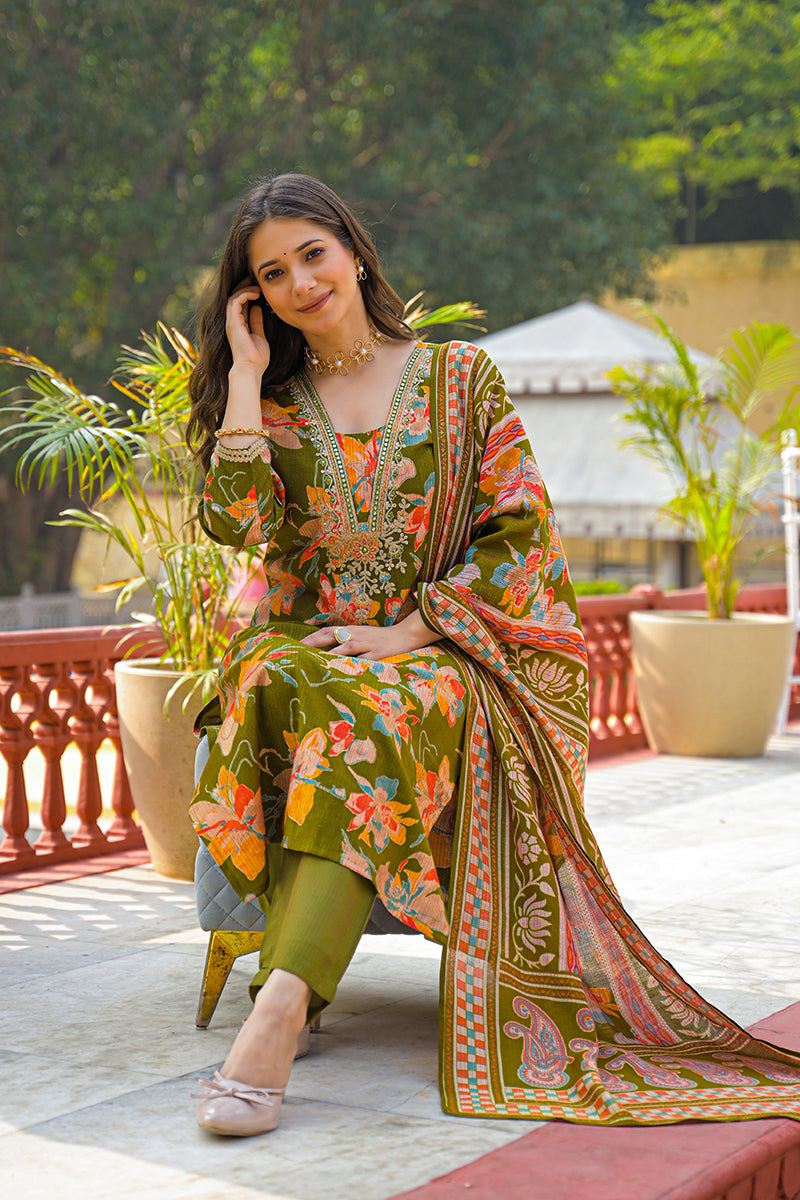 Green Viscose Floral Printed Straight Kurta Trousers With Dupatta PKSKD3154