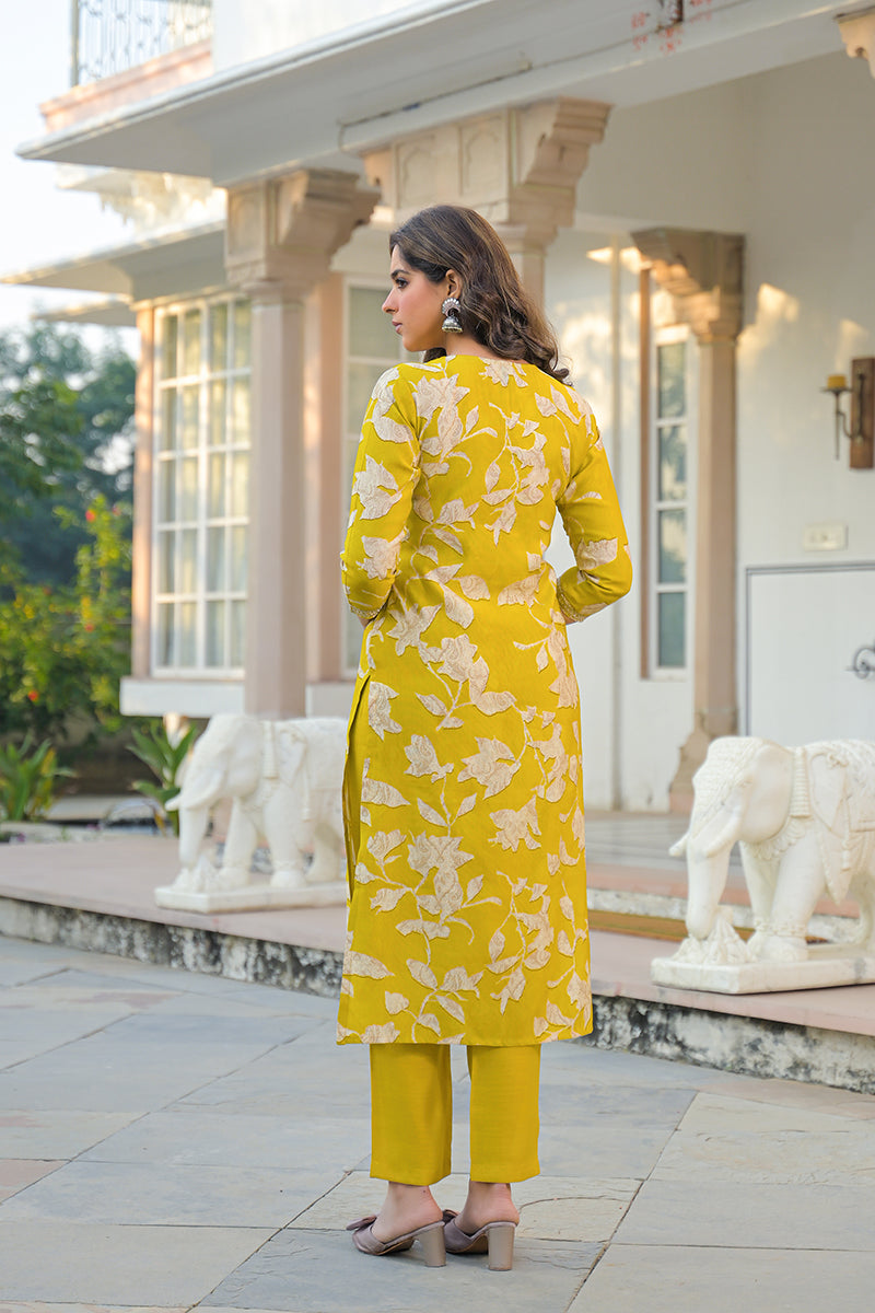 Yellow Viscose Rayon Floral Printed Straight Kurta Trousers With Dupatta PKSKD3179