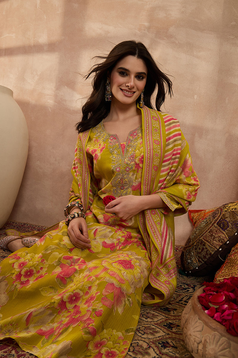 Yellow Polyester Floral Printed Straight Kurta Trousers With Dupatta PKSKD3204