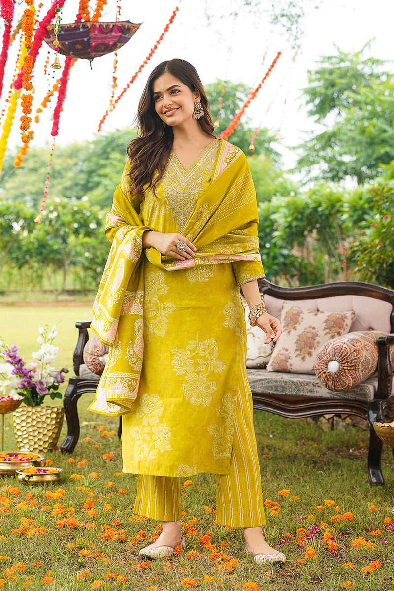 Yellow Poly Chanderi Floral Embroidered Straight Kurta Trousers With Dupatta SKSKD3131
