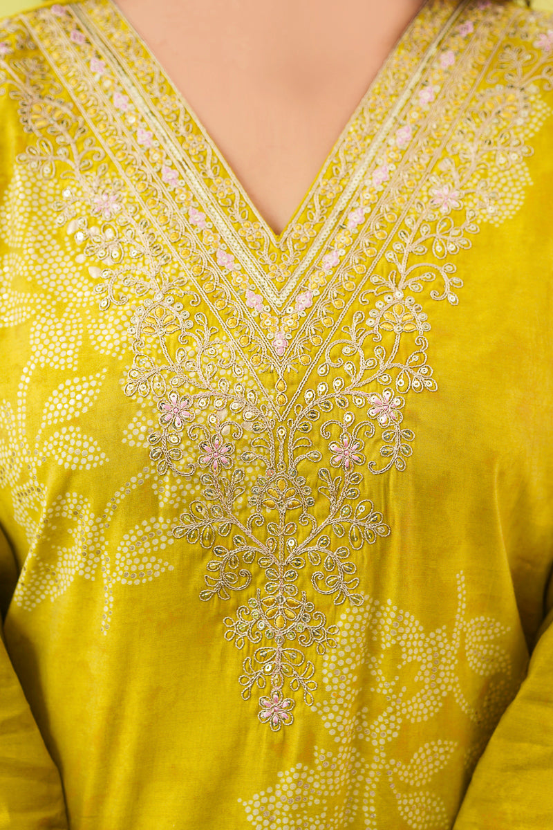 Yellow Poly Chanderi Floral Embroidered Straight Kurta Trousers With Dupatta SKSKD3131