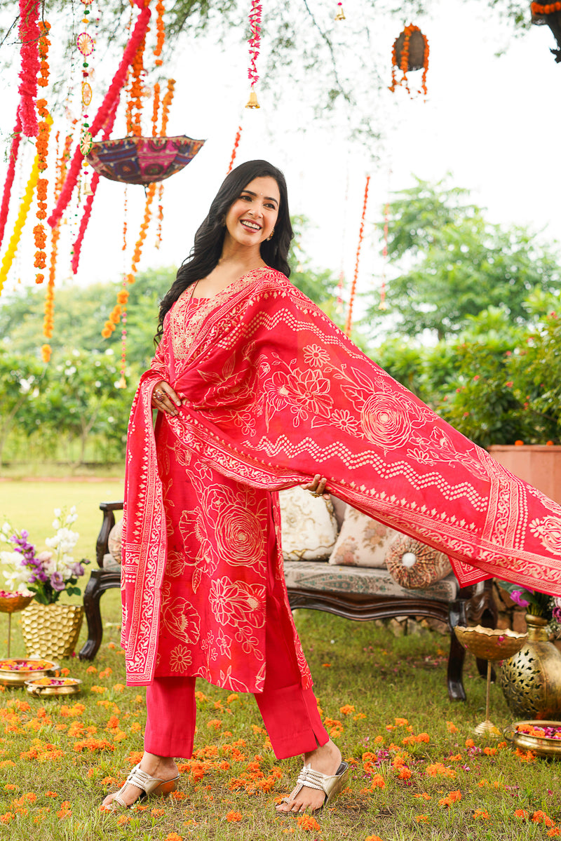 Red Poly Chanderi Floral Embroidered Straight Kurta Trousers With Dupatta SKSKD3132