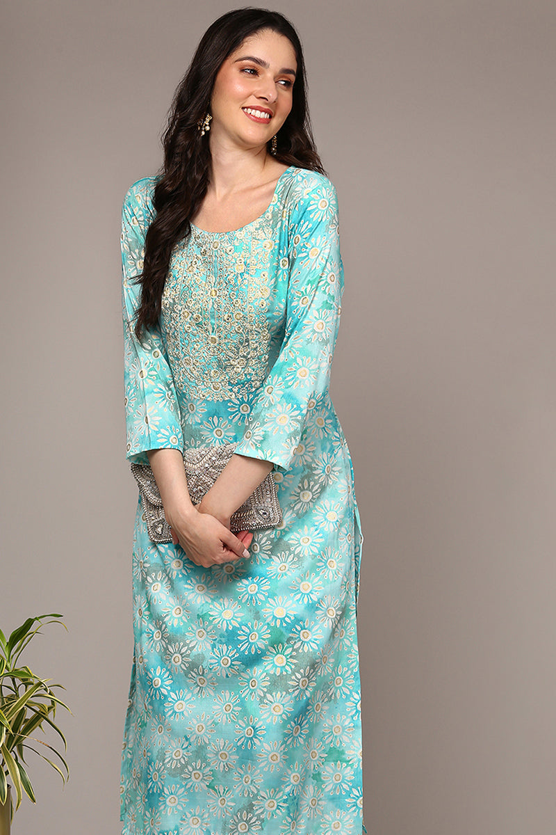 Plus Size Blue Viscose Rayon Embroidered Kurta VCK9333