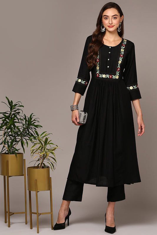 Plus Size Black Viscose Rayon Embroidered Flared Kurta VCK9535