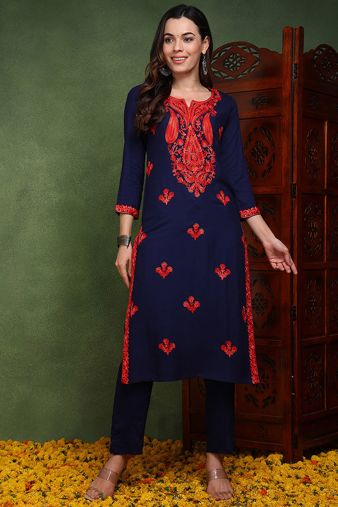 Peach Viscose Rayon Solid Embroidered Chikankari Straight Kurta
