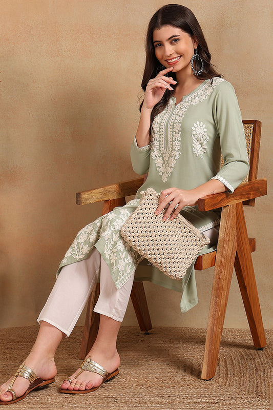 Green Viscose Rayon Solid Embroidered Chikankari Straight Kurta VCK9779GRN