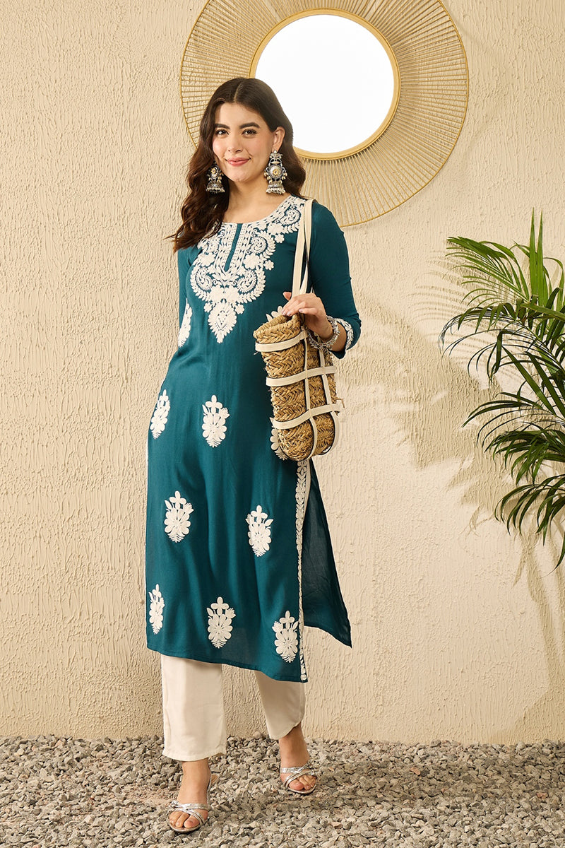 Blue Viscose Rayon Solid Embroidered Straight Kurta VCK9784