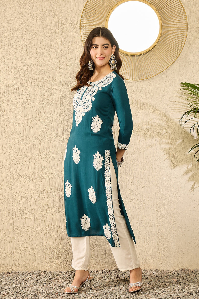 Blue Viscose Rayon Solid Embroidered Straight Kurta VCK9784