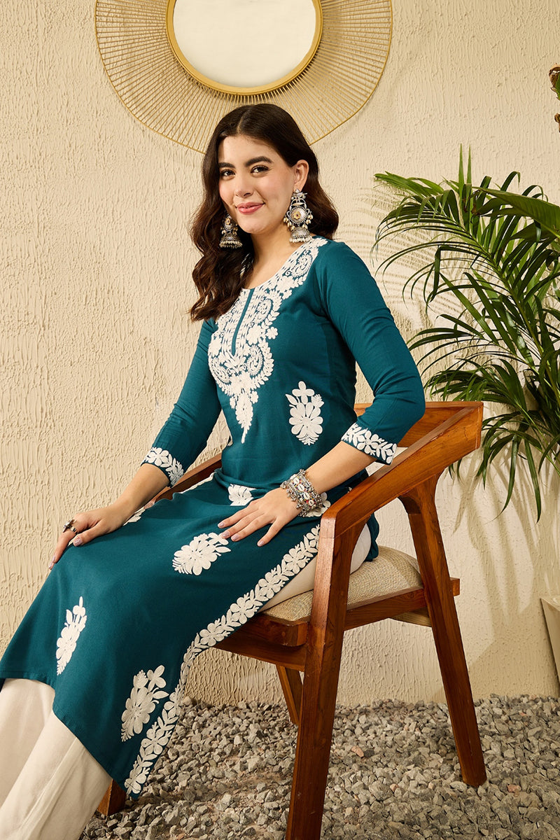 Blue Viscose Rayon Solid Embroidered Straight Kurta VCK9784