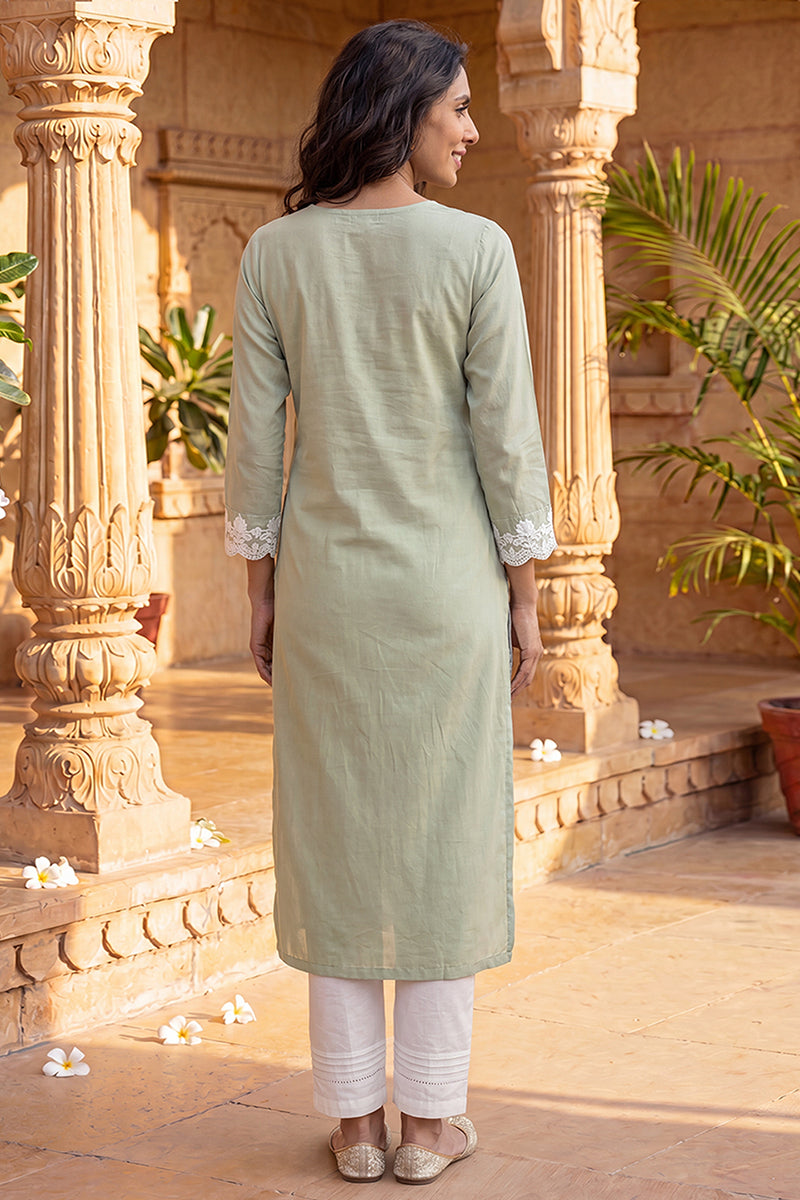 Ahika Womens Green Viscose Rayon Solid Embroidered Regular Kurta VCK9798