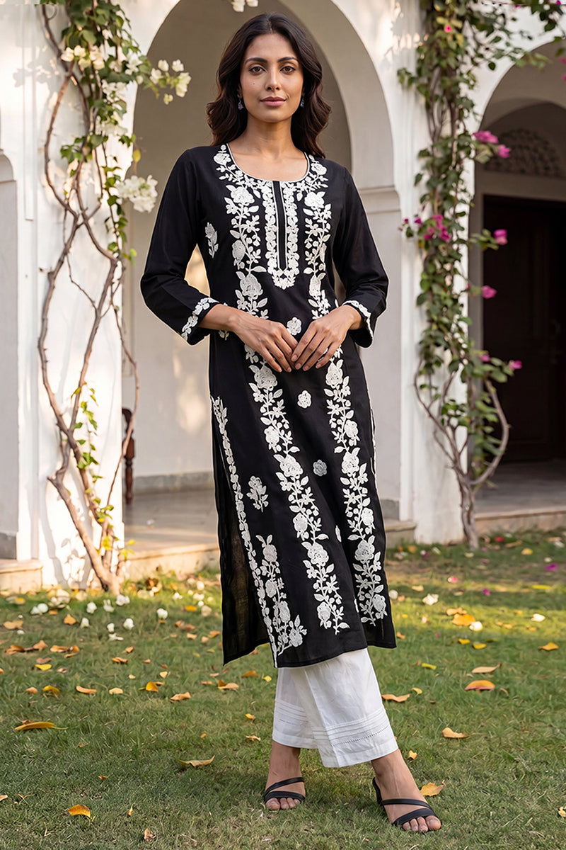 Ahika Womens Black Viscose Rayon Solid Embroidered Regular Kurta VCK9802