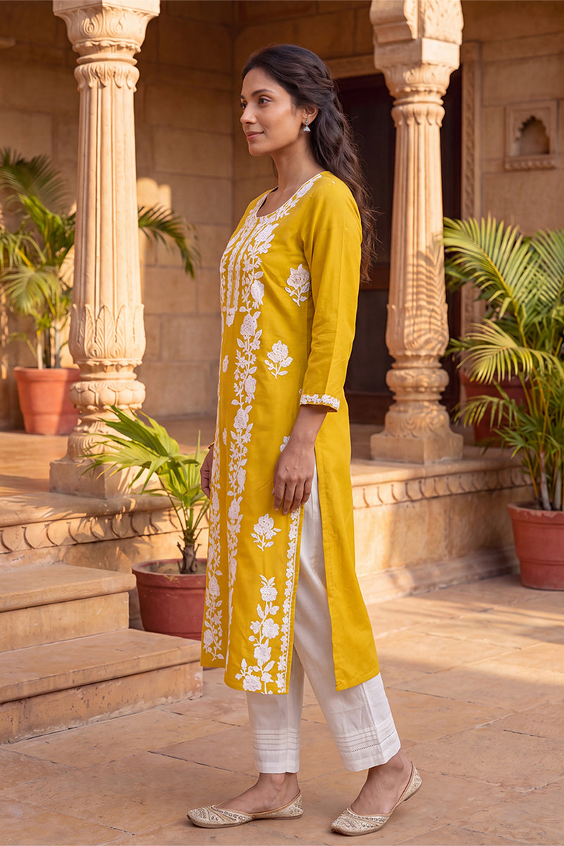 Ahika Womens Yellow Viscose Rayon Solid Embroidered Regular Kurta VCK9816