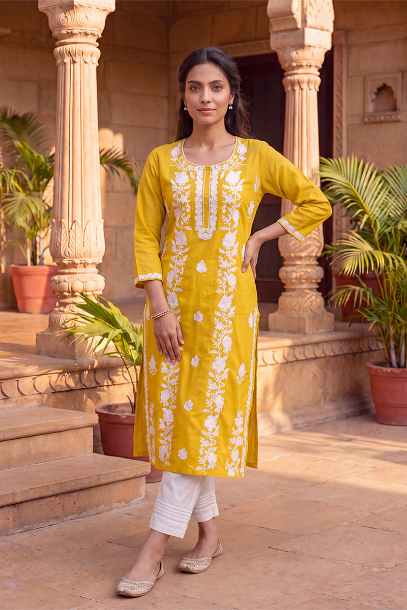 Ahika Womens Yellow Viscose Rayon Solid Embroidered Regular Kurta VCK9816