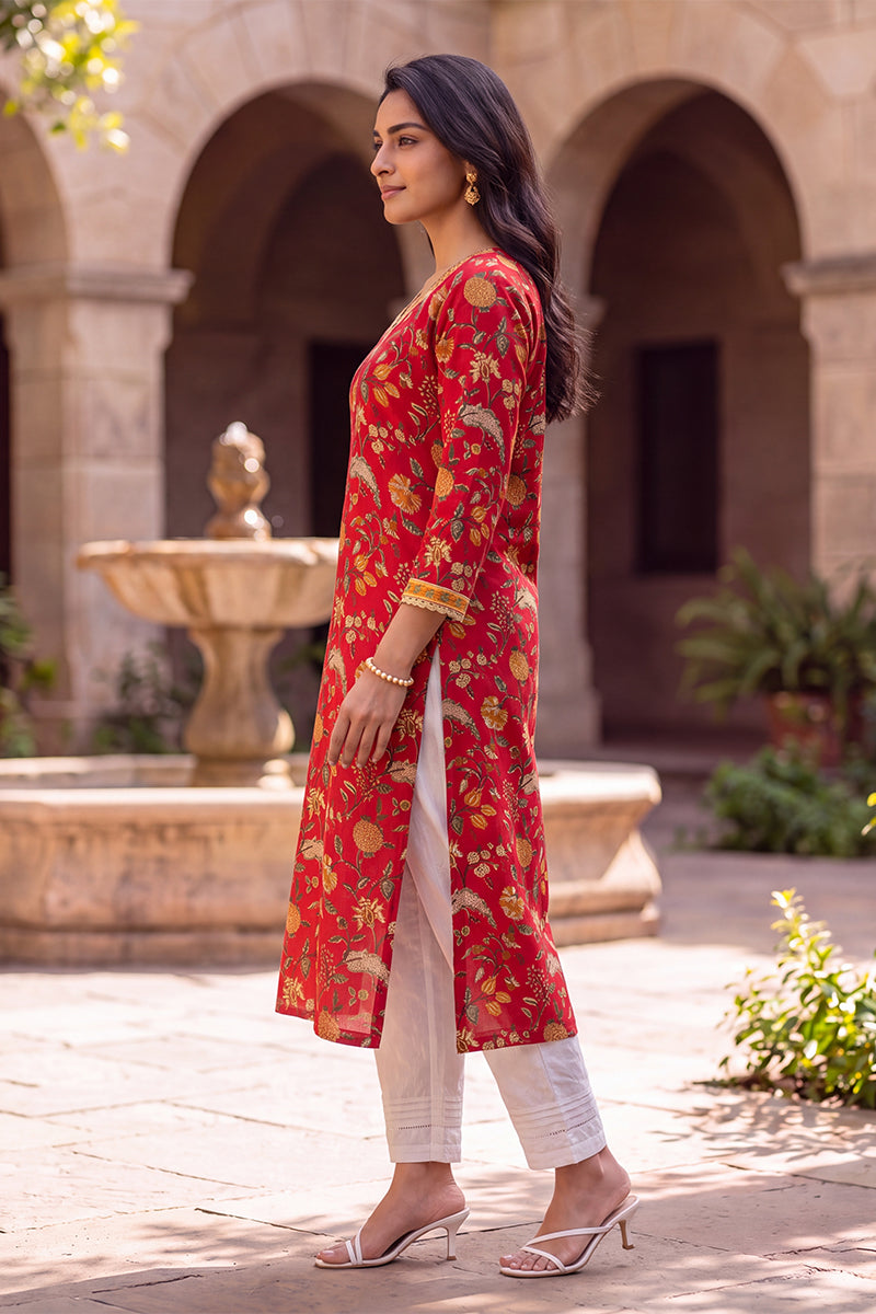 Ahika Women's Red Floral Printed Cotton Kurta VCK9832