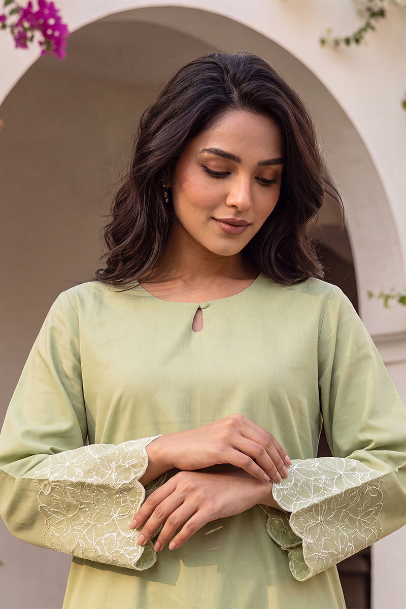 Ahika Green Embellished Silk Blend Round Neck Co-Ords VCORD1143