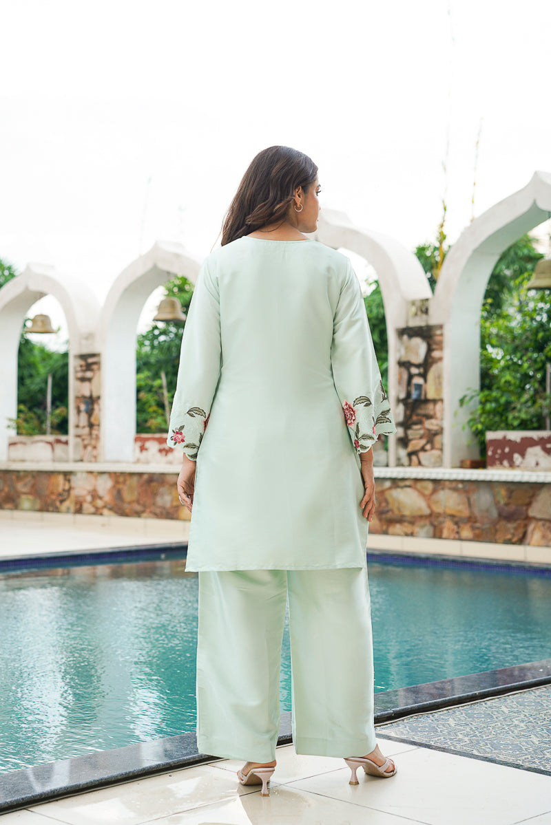 Green Silk Blend Solid Embroidered Coord Sets VCORD1171