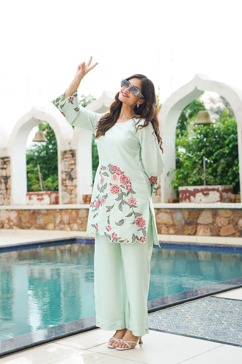 Green Silk Blend Solid Embroidered Coord Sets VCORD1171