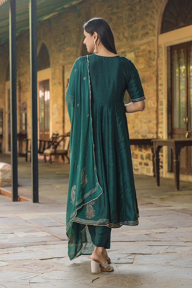 Green Silk Blend Embroidered Anarkali Suit Set VKSKD1218