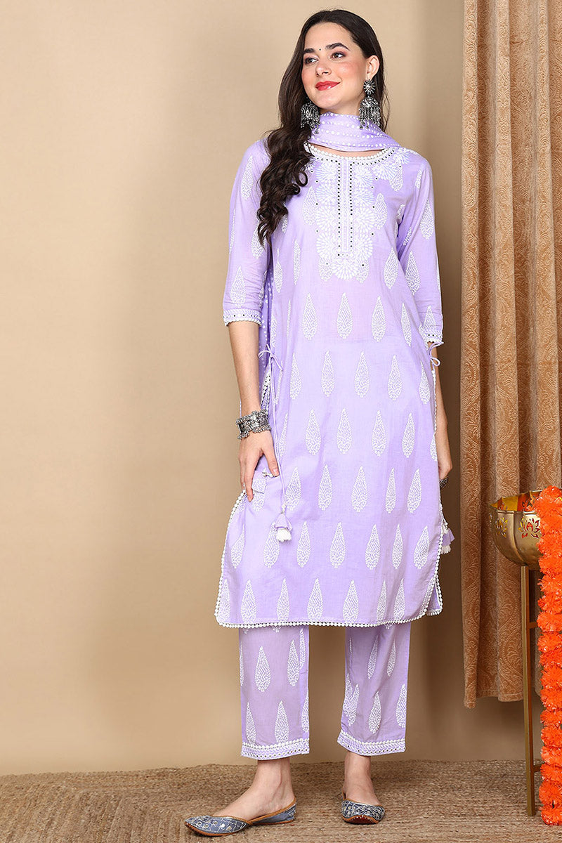 Lavender Pure Cotton Ethnic Motifs Printed Straight Suit Set VKSKD2120