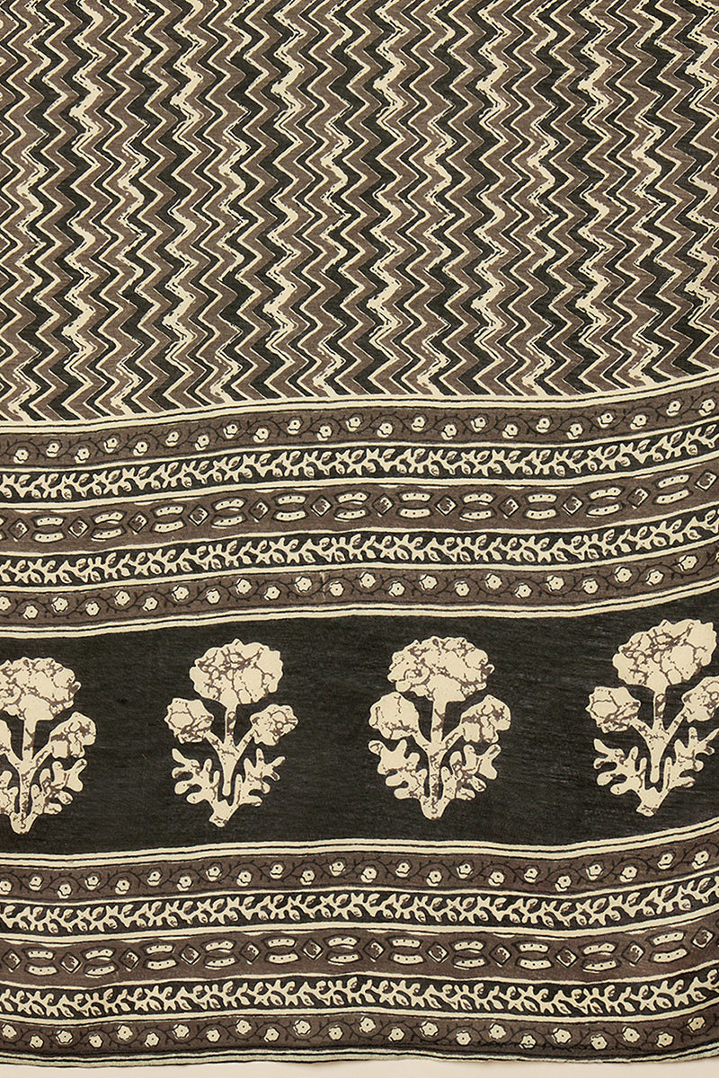 Black Rayon Blend Geometric Printed Straight Suit Set VKSKD2151