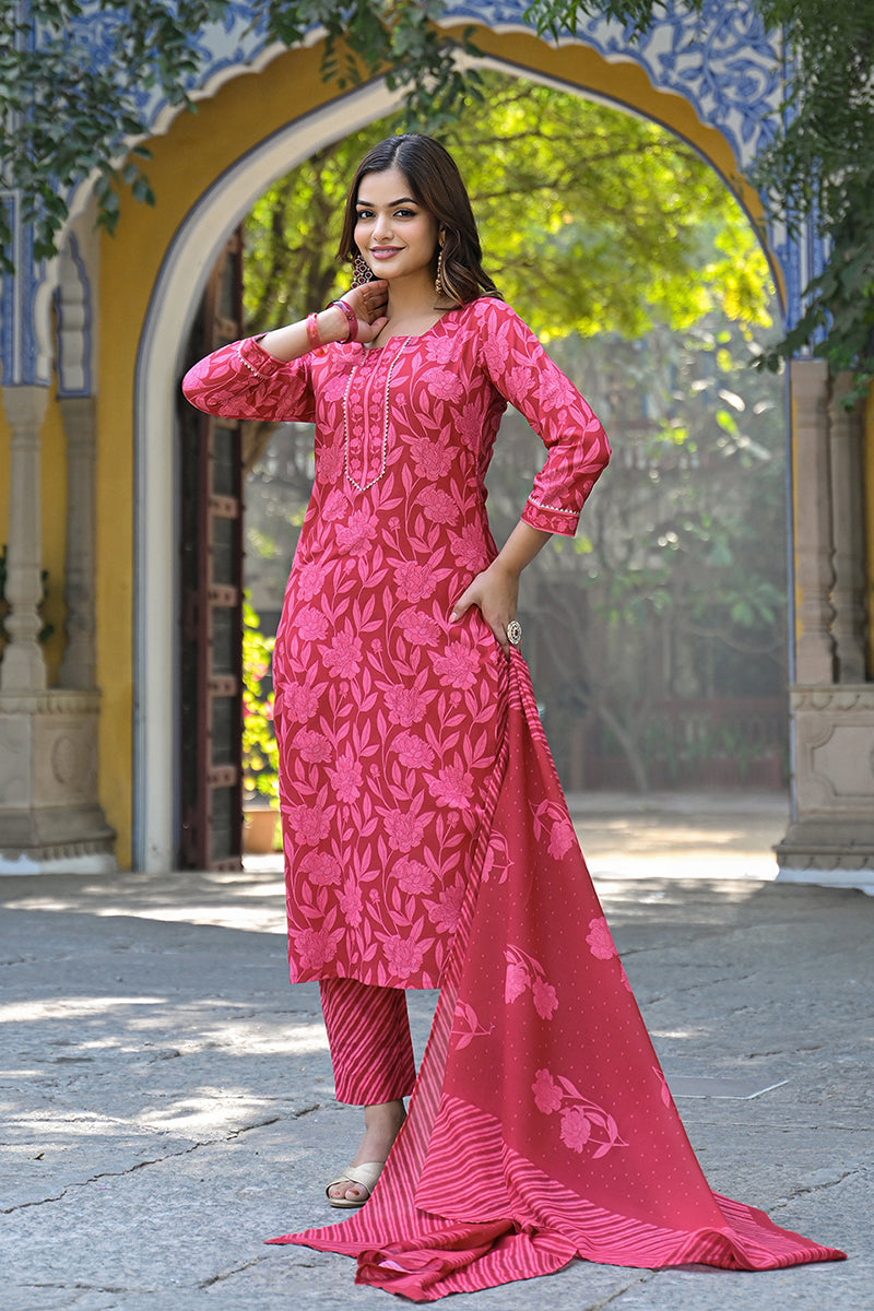 Red Cotton Blend Floral Printed Straight Suit Set VKSKD2307