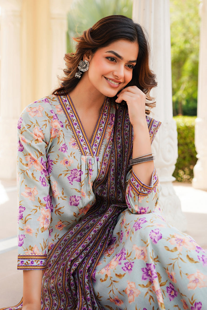 Green Rayon Blend Floral Printed Straight Kurta Trousers With Dupatta VKSKD2338