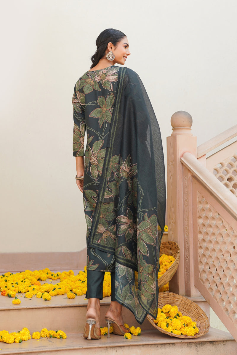 Green Rayon Blend Floral Printed Straight Kurta Trouser With Dupatta VKSKD2348