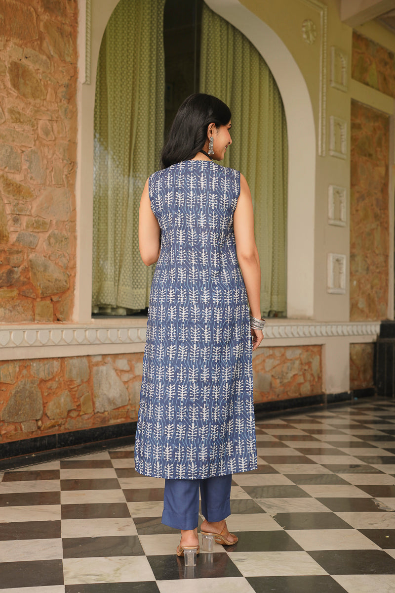 Blue Cotton Blend Printed Straight Kurta Trousers With Dupatta VKSKD2392