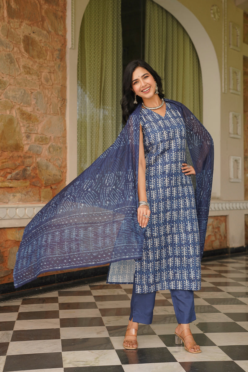 Blue Cotton Blend Printed Straight Kurta Trousers With Dupatta VKSKD2392