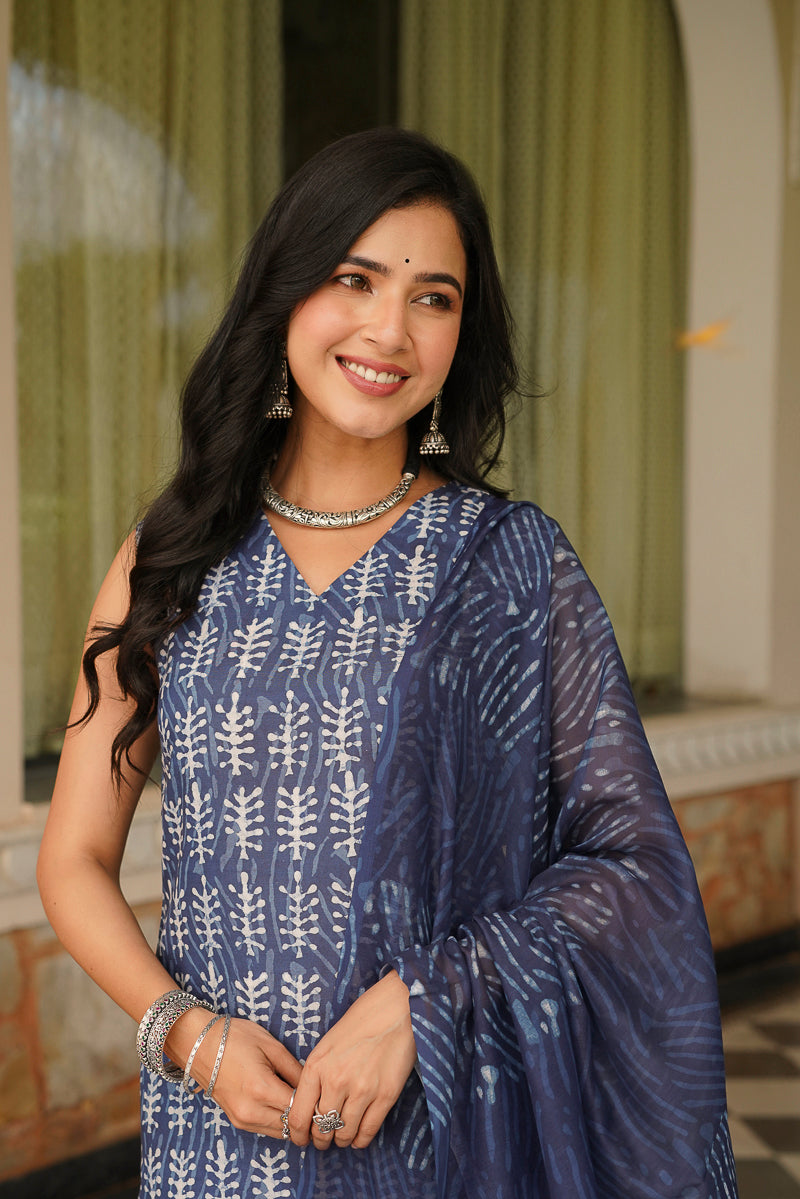 Blue Cotton Blend Printed Straight Kurta Trousers With Dupatta VKSKD2392