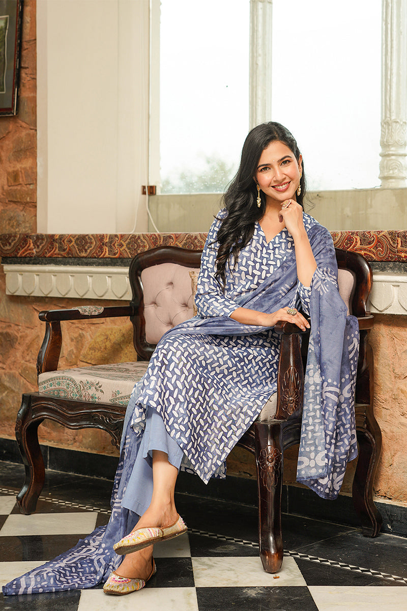 Blue Cotton Blend Batik Printed Straight Kurta Trousers With Dupatta VKSKD2395