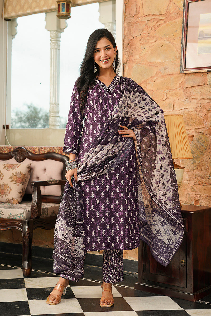 Purple Cotton Blend Ethnic Motifs Printed Straight Kurta Trousers With Dupatta VKSKD2397