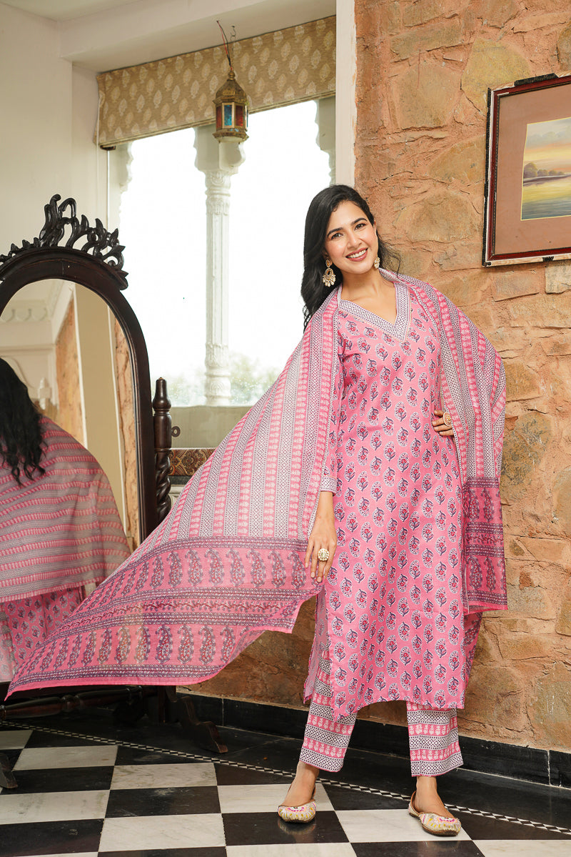Pink Cotton Blend Ethnic Motifs Printed Straight Kurta Trousers With Dupatta VKSKD2406
