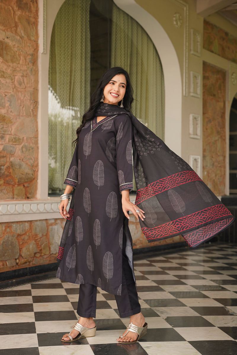 Black Cotton Blend Printed Straight Kurta Trousers With Dupatta VKSKD2411