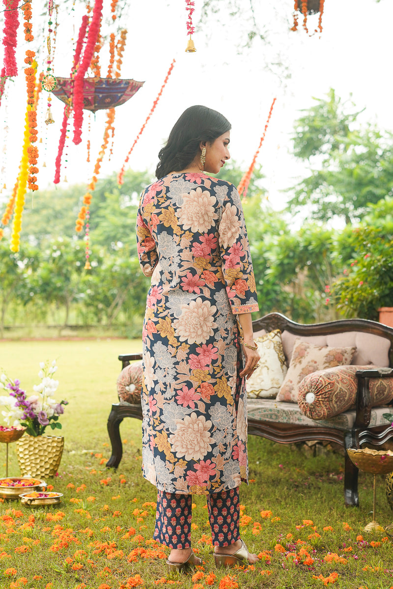 Blue Cotton Blend Floral Printed Straight Kurta Trousers With Dupatta VKSKD2415