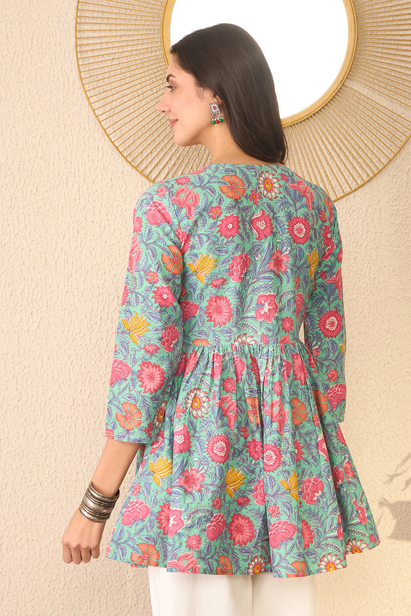 Green Cotton Blend Floral Printed Regular Peplum Top VT1376