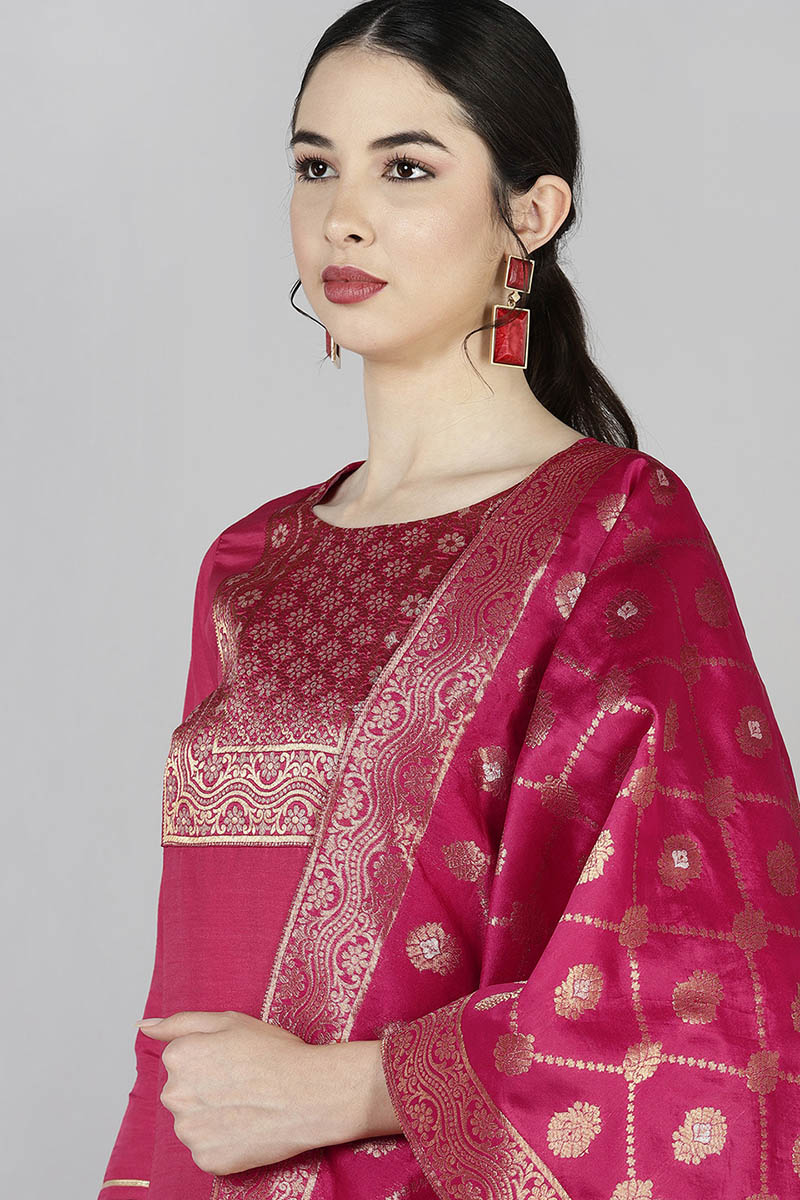 AHIKA Women Red Yoke Design Kurta Trousers With Dupatta 