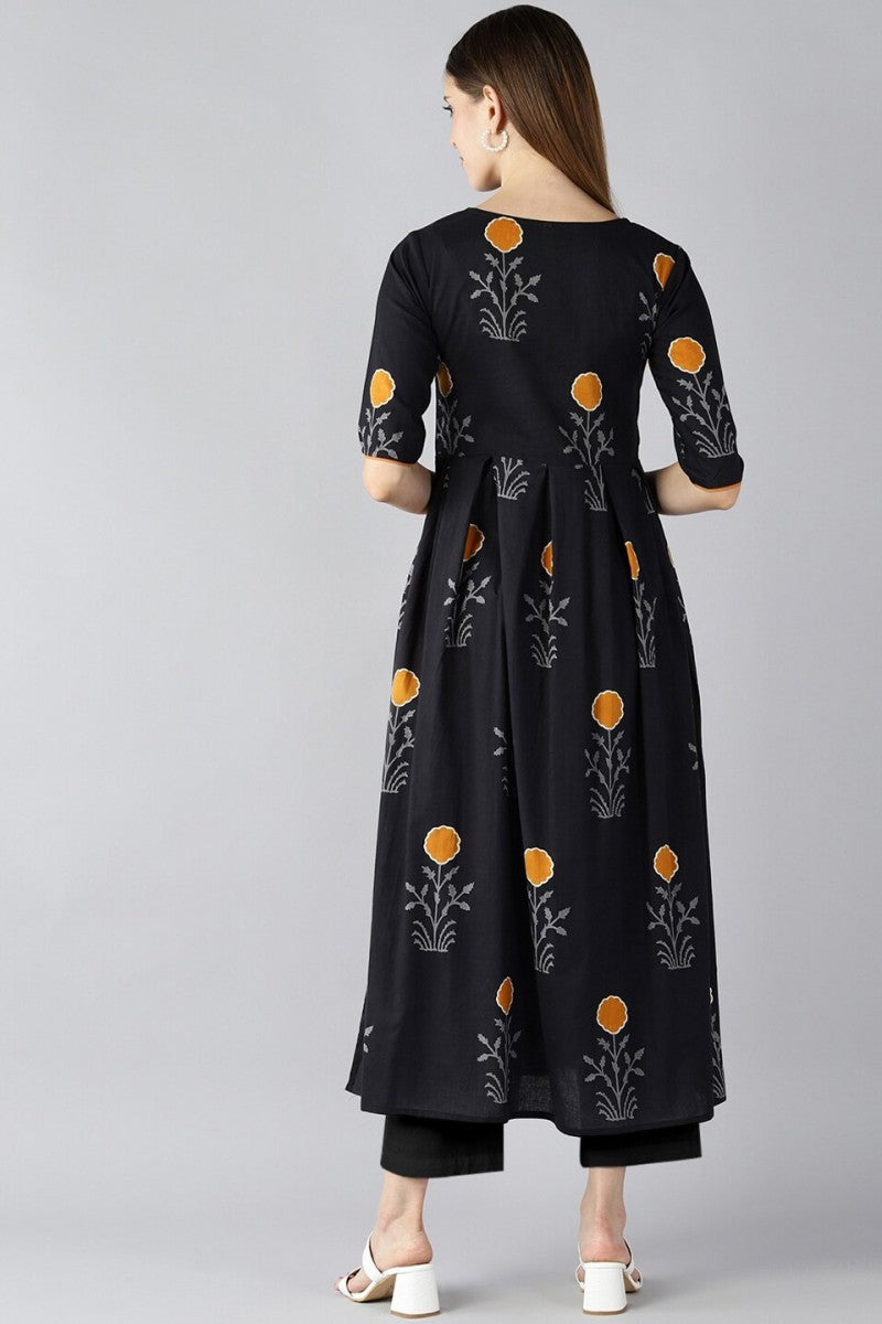 Black & Orange Floral Printed Keyhole Neck Pleated Kurta VCK8223