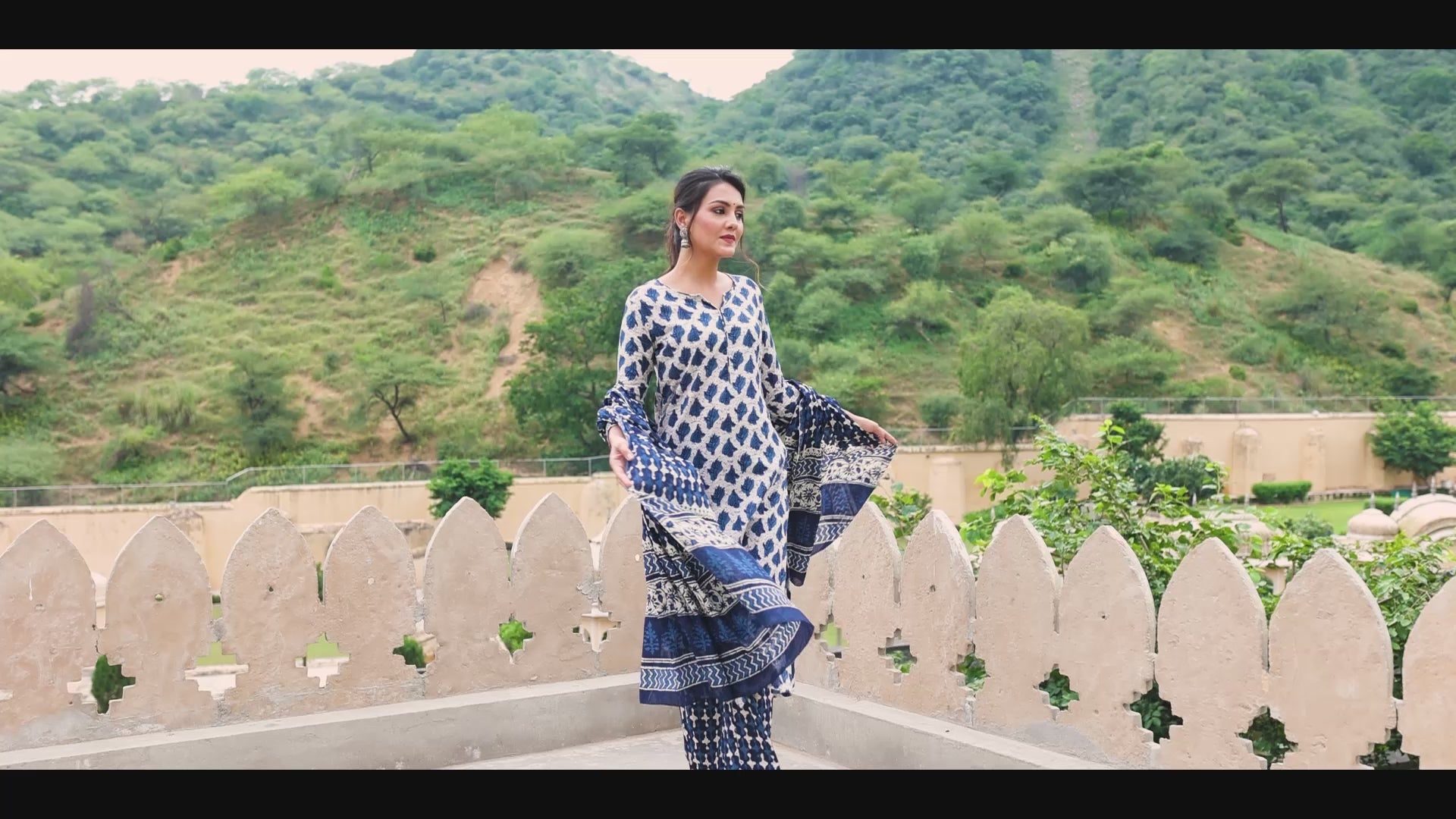Off White Ethnic Motifs Printed Suit Set VKSKD1099