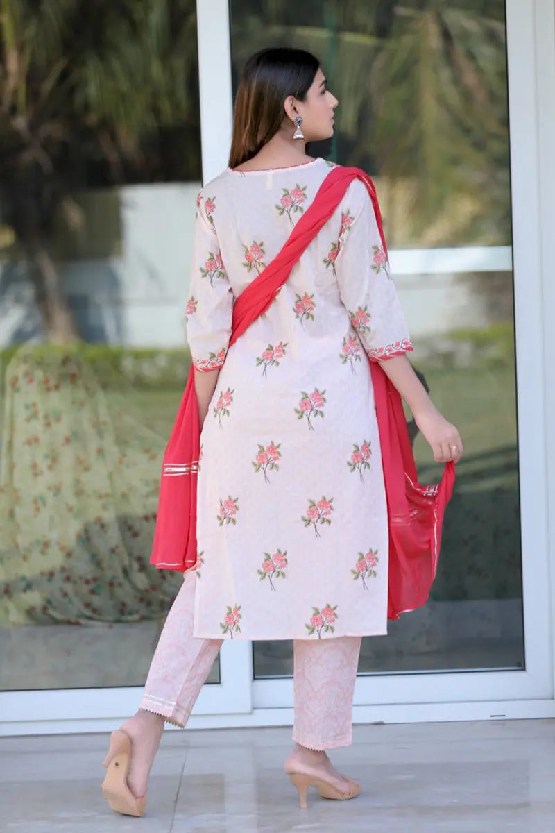 Ahika Women Off White And Pink Color Cotton Fabric Printed Fancy Kurta
