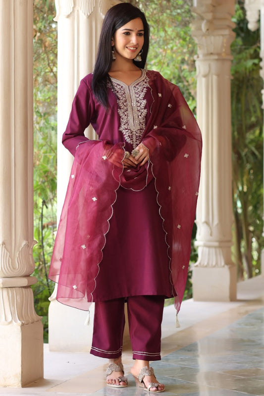 AHIKA Women Purple Embroidered Kurta with Trousers & With Dupatta