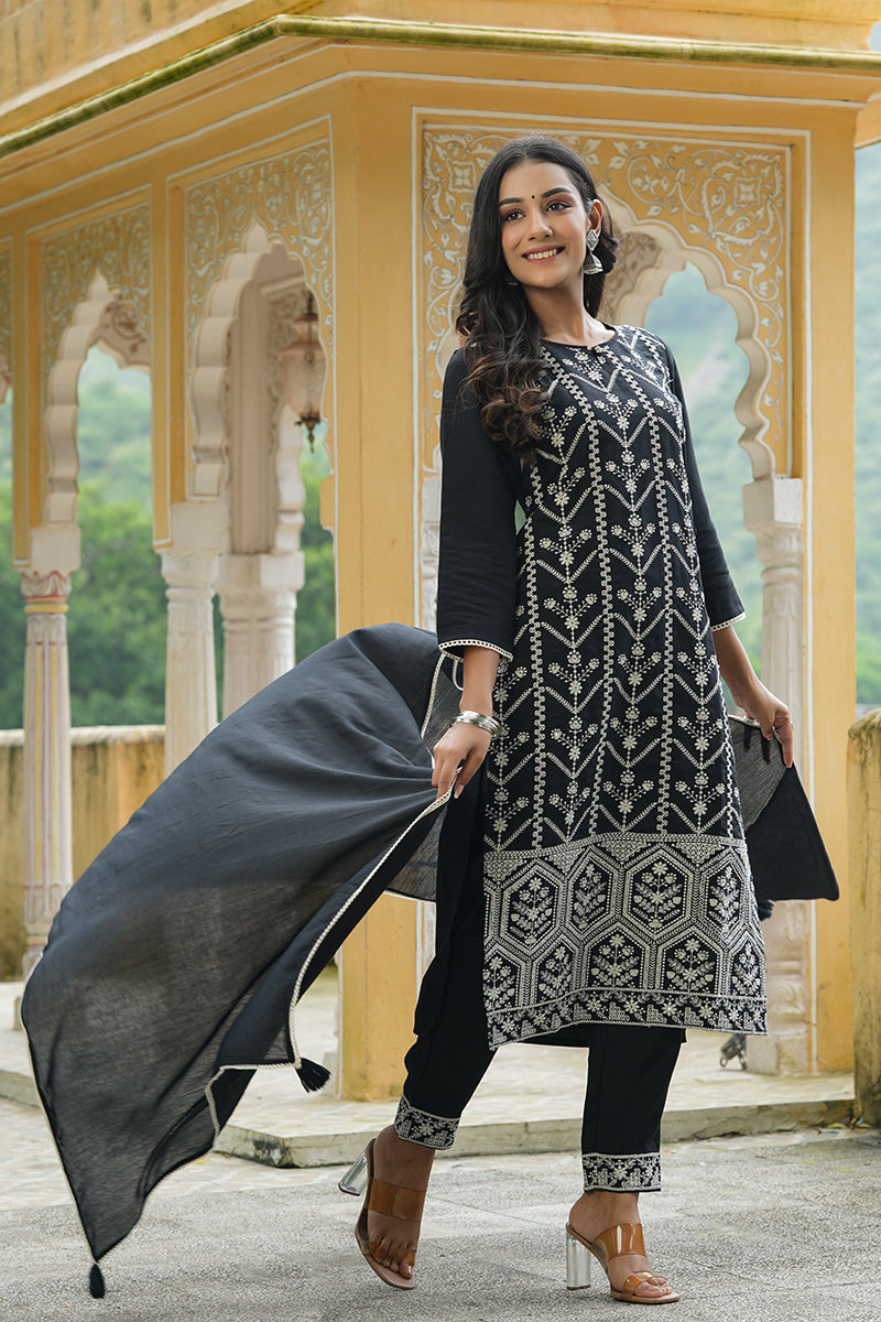 AHIKA Women Black Embroidered Kurta Trousers With Dupatta