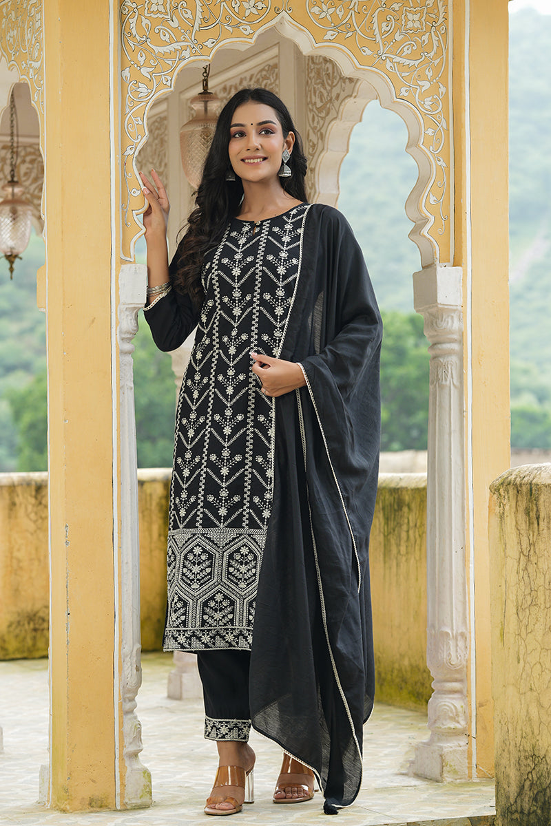 AHIKA Women Black Embroidered Kurta Trousers With Dupatta