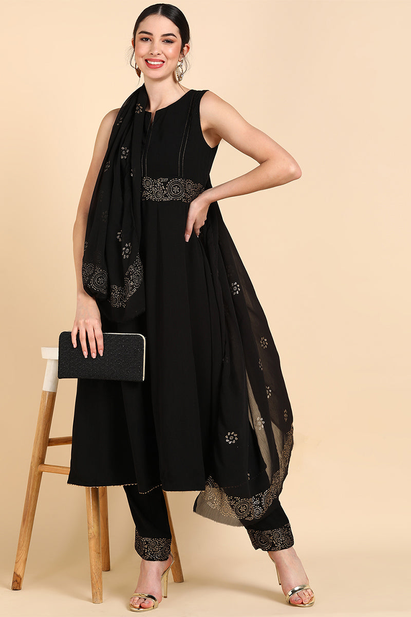 AHIKA Women Black Solid Kurta Trousers With Dupatta