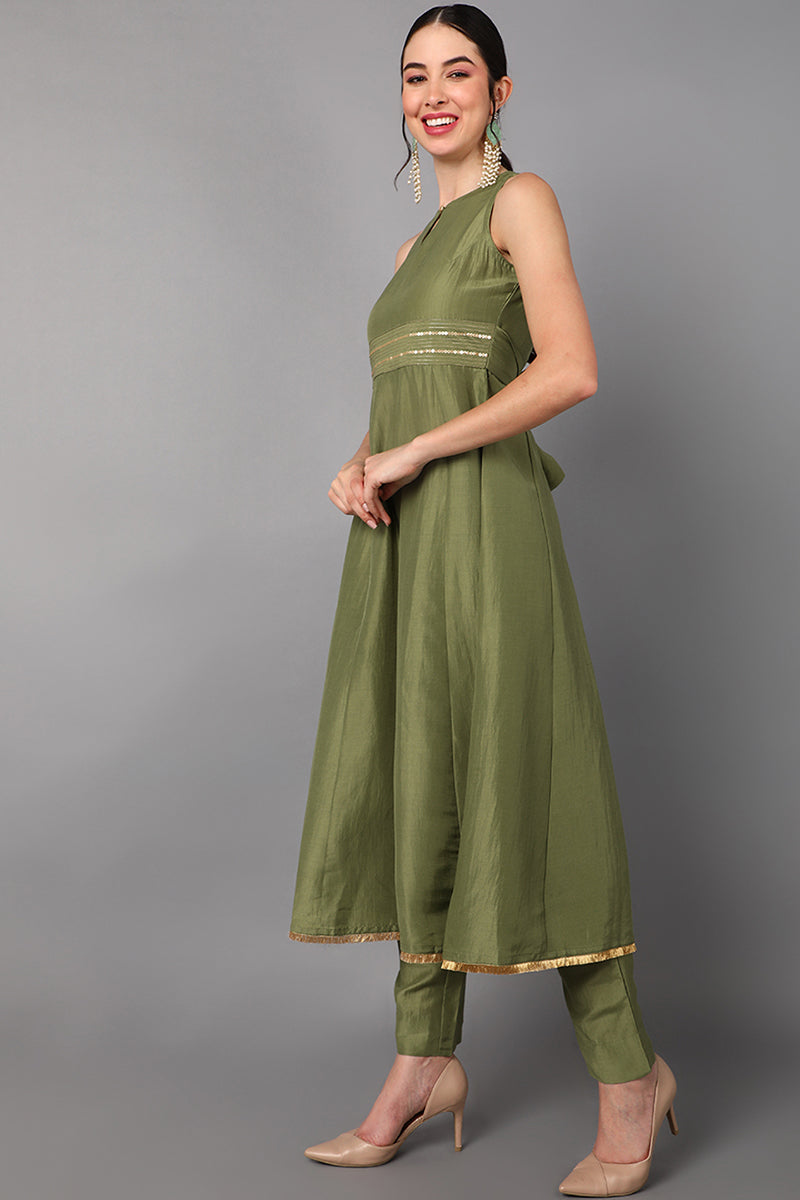 AHIKA Women Green Empire Kurti with Trousers & With Dupatta