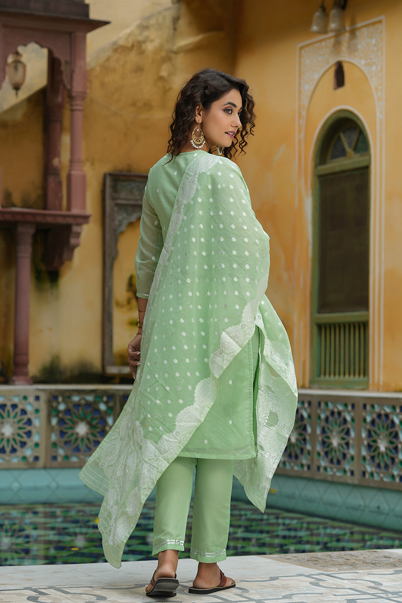 AHIKA Women Green Woven Design Kurta Trousers With Dupatta